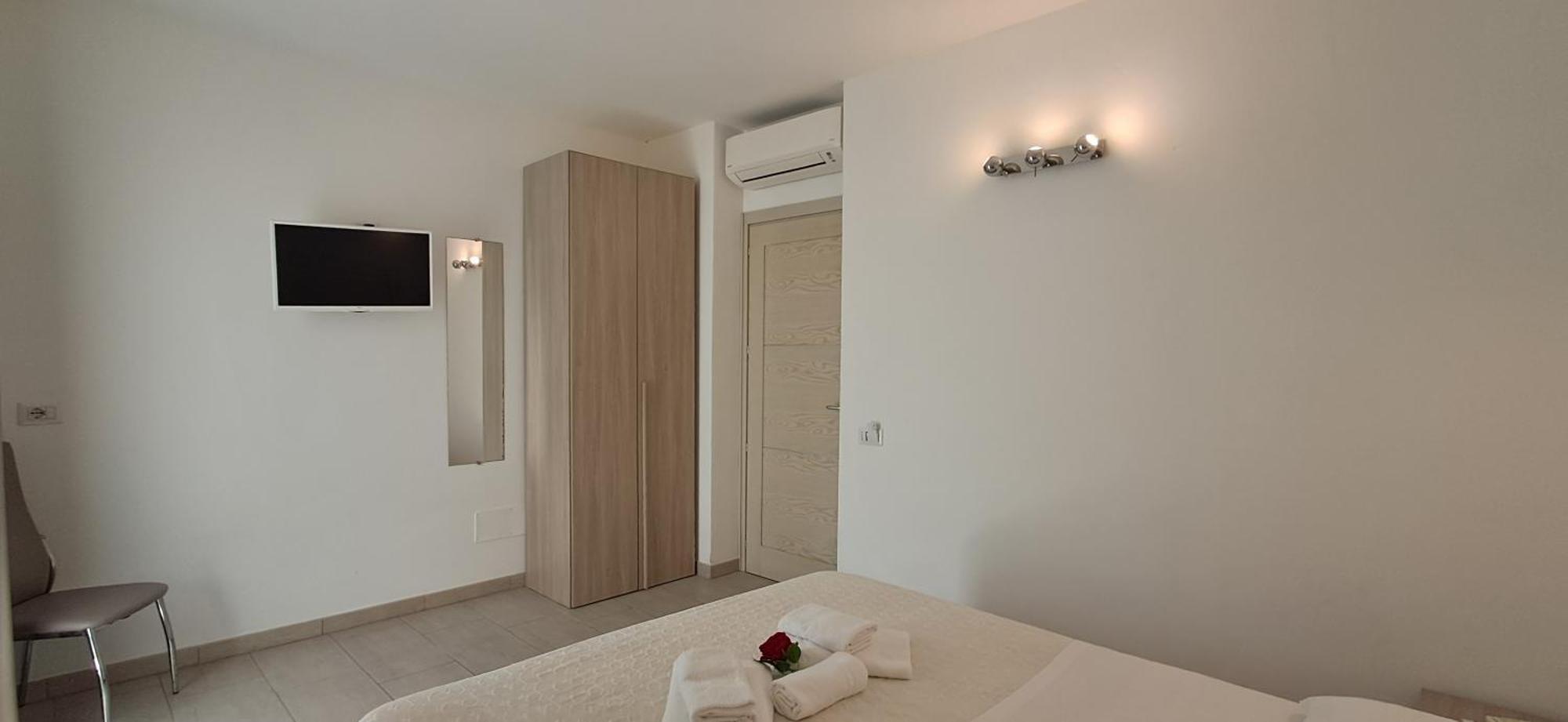 Al Mare Da Francesca Hotel Olbia Ngoại thất bức ảnh